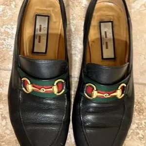 Gucci Black Leather Loafers with Gold and Green-Red Accents size 7 Gucci | Shoes | Gucci Black Leather Loafers With Gold Accent  main image 4